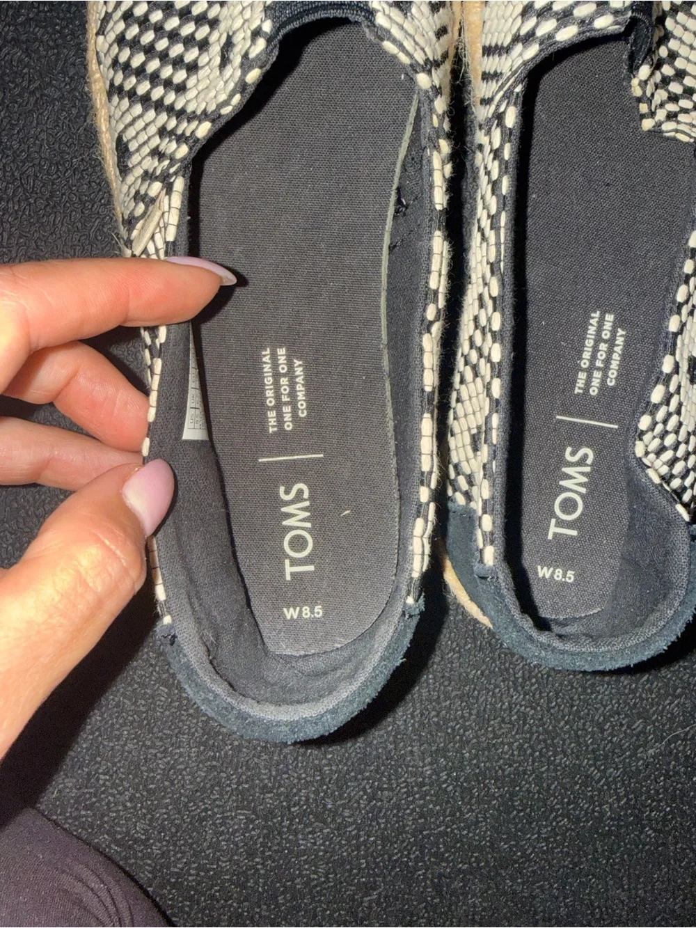 TOMS Women’s Black & Cream Woven Espadrille Slip-On size 8.5 W.